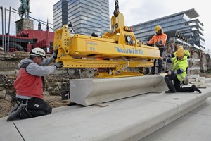  The precast concrete components are placed in their designated position to mm precision 