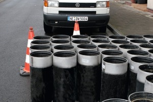  Fig. 1 Epoxy-resin pipes being resistant to bending at the insertion shaft for the installation at a test track in Düsseldorf. 