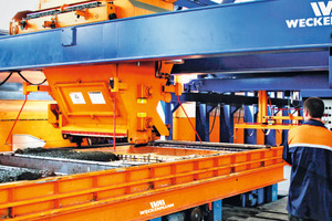  With the automatic concrete spreader, the required amount of concrete can be precisely batched 