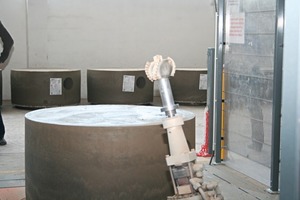  Fig. 7 The spherical cutter is used to make  the channel ­according to customer order; the necessary information for this it gets from the central system. 