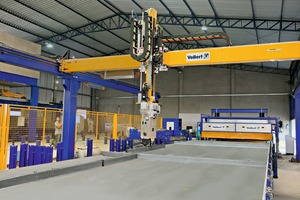  <div class="bildtext_en">A CAD/CAM-controlled Smart Set shuttering robot ensures accurate positioning of ­shuttering profiles</div> 