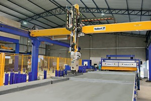  A CAD/CAM-controlled Smart Set shuttering robot ensures accurate positioning of ­shuttering profiles 