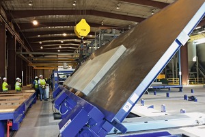  After demolding, in the last step the tilting table is tilted to an angel of 70 ° and the ­precast elements removed for transport to the construction site 