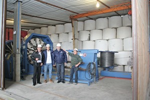  Production manager Santo Joci Leal Reis, sales director Luis Fernando Arduin and junior general manager Felipe D’Agostini show the new MBK welding machine to BFT editor ­Silvio Schade (right to left)  