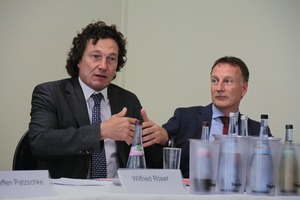  <div class="bildtext_en">Wilfried Röser (left), Chairman of the Board of the Quality Assurance Association, and Hans-Peter Bürkle, vice-Chairman of the Board of the Quality Assurance Association</div> 