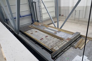  The storage and retrieval unit can accommodate pallets both horizontally and vertically 