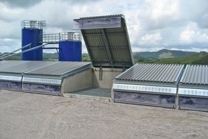  Fig. 2 Remotely controlled hydraulic gates for sand and stone bins. 