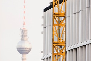 Situated in the heart of Berlin, right next to Berlin Main Station – there is hardly any “more central” location for a building in Germany  
