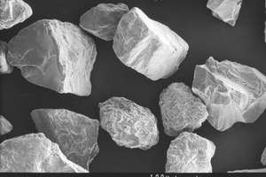  Fig. 1: SEM scans of various 0.125/0.5 mm sands (left and center: various fluvial sands; right: crushed sand). 