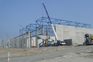  Seehafen-Terminal im Jade-Weser-Port, Wilhelmshaven 