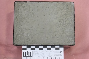  3a + bOne specimen concrete “8 % CN product” before (left) and after (right) freeze-thaw attack 