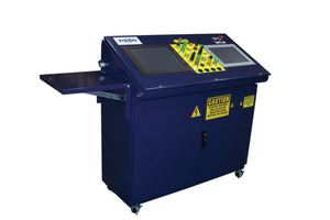  Vision 3 freestanding machine supervisor‘s console 