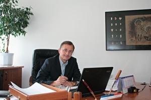  Abb. 12 Geschäftsführer Ing. Gustáv Časnocha kann stolz sein auf das bisher Erreichte. Optimistisch blickt er in die Zukunft von ELV.  