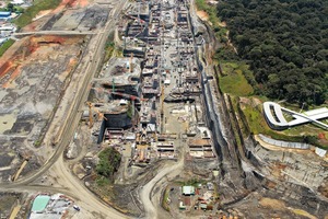  The huge scale of the construction project can be guessed when viewing the Gatn lock from the bird’s eye perspective 