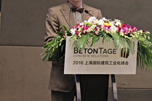  David Zhong, President of VNU Exhibitions Asia and organizer of the BetonTage Asia congress  