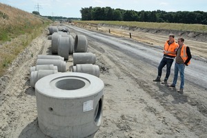  Für den Bauabschnitt 6 wurden Beton- und Stahlbetonrohre in den Abmessungen DN 300 bis DN 1.400 jeweils mit und ohne Fuß, dazu zahlreiche Schächte, Unterteile und Rahmen geliefert 