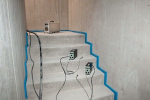  Impact sound measurement device on the sound-insulated stair flight 
