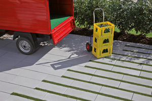  The functional pavers with longitudinal grass joints made bybraun – Ideen in Stein are visually appealing, too 