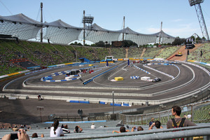  Geometrie und Gewichte der Betonschutzwand-Fertigteile wurden den Anforderungen des Deutschen Motorsport Bunds (DMSB) angepasst 