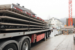  Durch die kompakte Konstruktion der Druckschublagerbox behindern keine hervorstehenden Tragglieder den Transport und die Lagerung der Betonfertigteile 