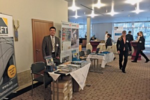  Neben der Fachausstellung, hier der Informationsstand der Bauverlag BV GmbH, Gütersloh, mit den präsentierten ­internationalen Fachzeitschriften AT, BFT, Recovery, ZI und ZKG … 