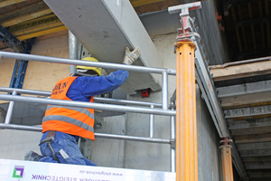  The reinforced-concrete beam is installed fast and without complications  