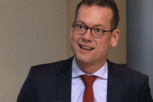  Dipl.-Kfm. Florian Klostermann, ­Vorstandsvorsitzender des SLG, begrüßte die Mitglieder zur Versammlung im Mercure Hotel in Kelsterbach 