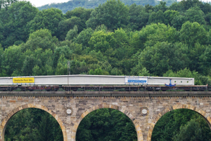  → 5 Girder transport by rail, here at the Altenbeken railroad viaduct  