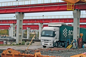  Die 30-t-Hallenkrane wurden von Kone Cranes geliefert; im Außenbereich versieht die Technik von Abus und Mipromet ihren Dienst 