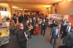  ... as well as the evening event „Fair-Binden“ at the exhibition of the supplier industry  