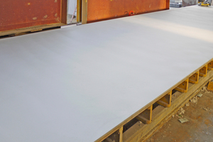  Ready to pour concrete: The jointless large area surface with Alkus solid plastic panels  