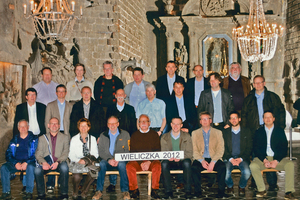  Teilnehmer der diesjährigen Mitgliederversammlung des Bundesverbandes Porenbeton e.V. in Krakau/Polen beim Besuch eines historischen Salzabbaus  