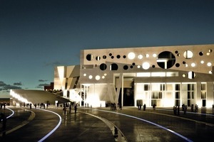  Das „Musikkens Hus“ im Hafen von Aalborg in Dänemark 