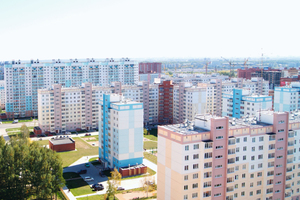  Auch bei Energmontasch im fernen Nowosibirsk entstehen schlüsselfertige Wohnkomplexe und soziale Einrichtungen wie Kindergärten, Spiel- und Sportplätze  