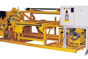  <div class="bildtext_en">Automatic button-heading machines for railway sleepers in 1990</div> 