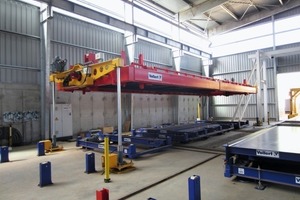  Double wall production using a stationary pallet turning unit 