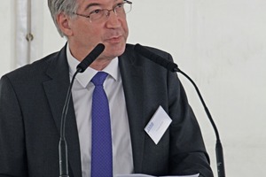  The director of Cerib, Philippe Gruat, welcomed the visitors for the first time 