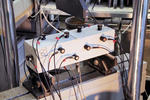  → 1 Acoustic emission measurements during a crack width controlled three-point bending experiment at TU Munich to test self-healing efficiency 