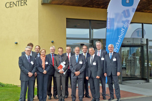  Referenten und Gastgeber (von links): Rüdiger Körner, Torsten Mielecke, Prof. Dr. Horst Michael Ludwig, Ulrike Soltani, Dr. Josef Strunge, Dr. Marcus Schenkel, Walter Ritter, Dr. Klaus Droll, Prof. Dr. Ulrich Blum, Prof. Dr. Matthias Middel, Ulrich Kühner und Martin Möllmann  