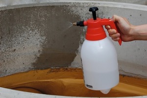  LL-100 prevents the penetration of pollutants in cementitious surfaces, thus efflorescence and structural damages  