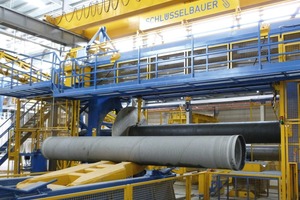  All manipulation needed for the semi-finished pressure pipes are carried out fully-automatically 