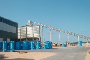  Fig. 4 Aggregate hoppers. 