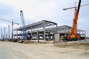  The new logistics hall was erected on an area of 66,000 m² 