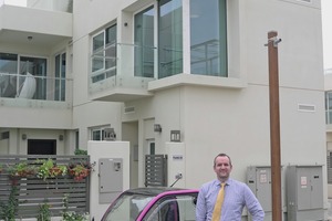  Townhouse with an electric cart 