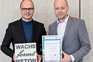  Prof. Harald Kloft (left) and Dipl.-Ing. Jeldrik Mainka, who developed the Non-Waste wax formwork  