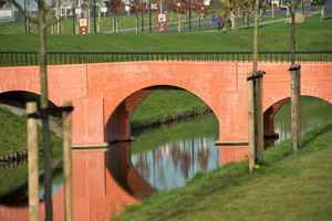  The bridge in Spijkenisse near Rotterdam was replicated according to the design of Robin Stam. This bridge is shown on the 10 euro bank note  