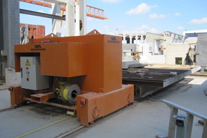  Shunting trolley with mobile transport pallet<br /> 